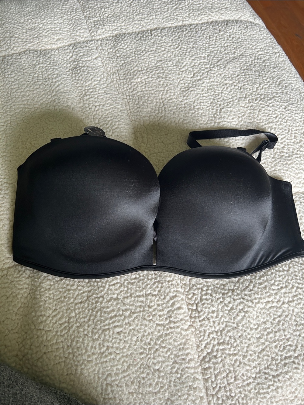 Victoria’s Secret Bombshell Strapless Black Bra